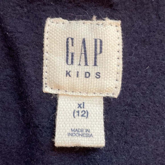 LAST CHANCE!! Gap Kids Navy Sweatshirt, Rainbow Flippy Heart. XL (12) - Picture 8 of 8